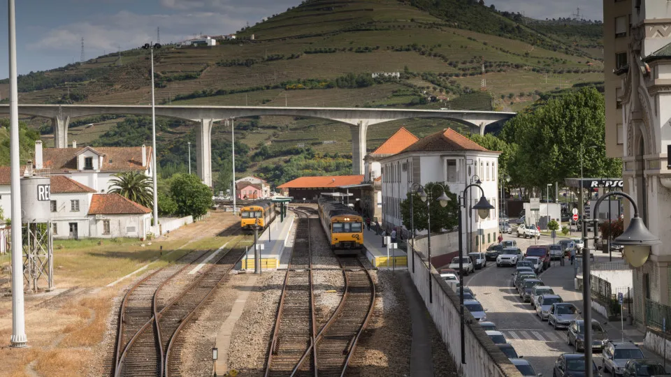 Suspended circulation in the Douro Line between Marco and Régua