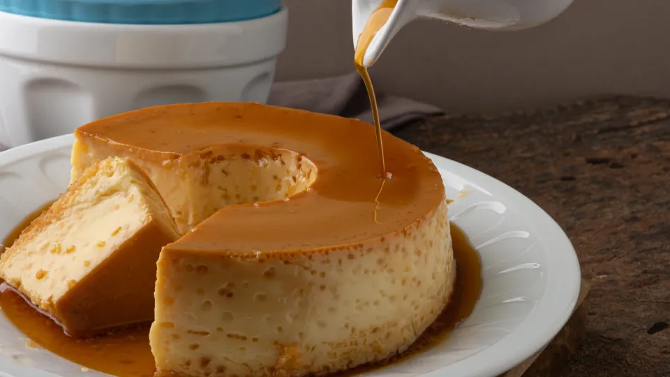 It's gonna be hard to resist a slice of this Maria cookie pudding
