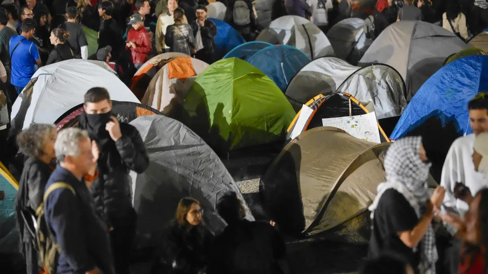 PSP warns that it will not allow tents mounted in Rossio during the night