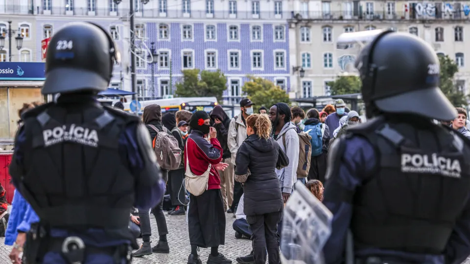 Protesters in Lisbon demobilize and return at 7 pm to Rossio