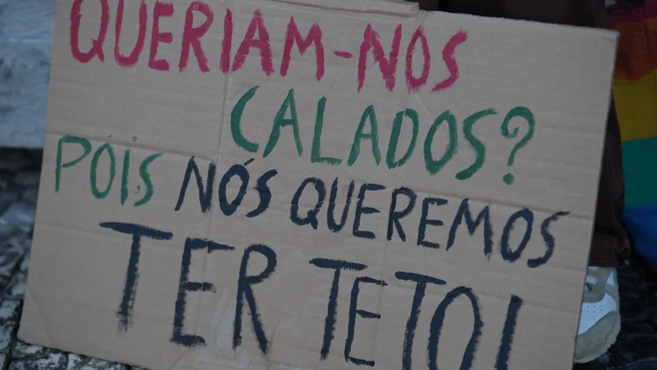 Leiria unite in solidarity with campsites of Lisbon and Porto