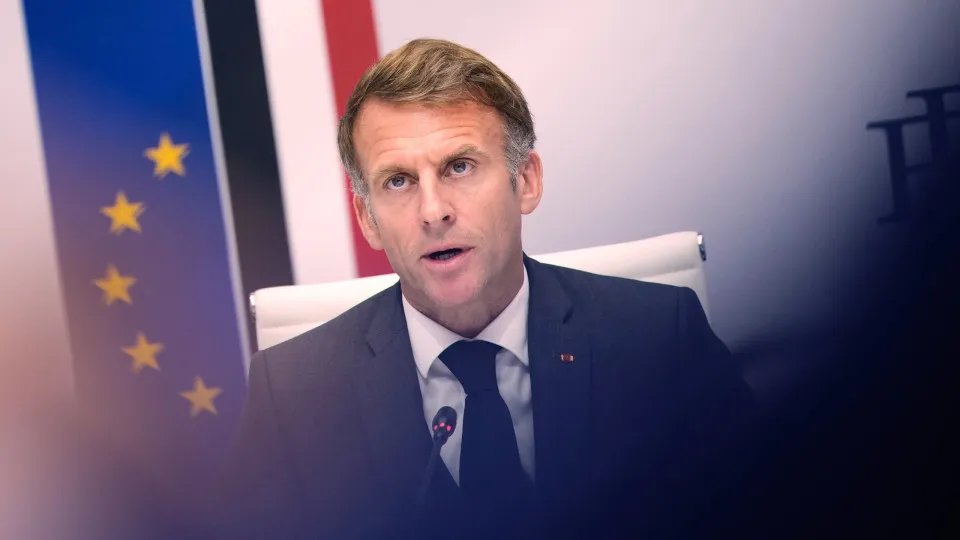 Macron acusa extrema-esquerda: