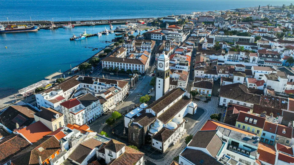 Azores receive Spanish delegation in space cooperation