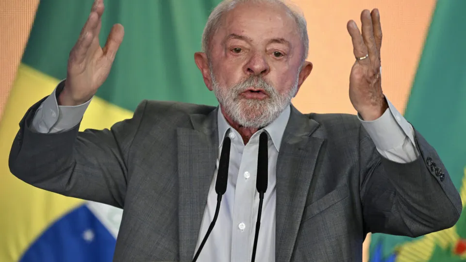 Lula da Silva reeleito para quarto mandato como presidente do Brasil