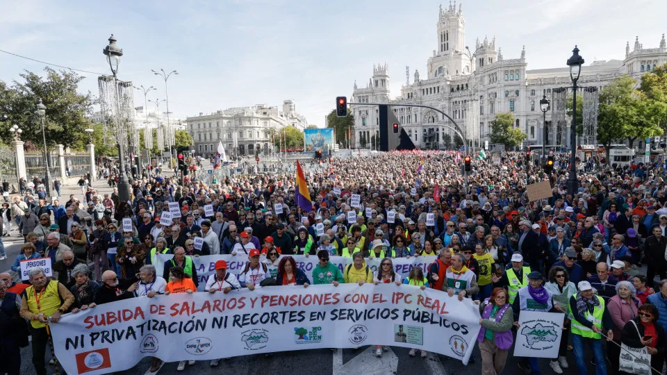 Milhares saíram à rua em Madrid em defesa do sistema de reformas