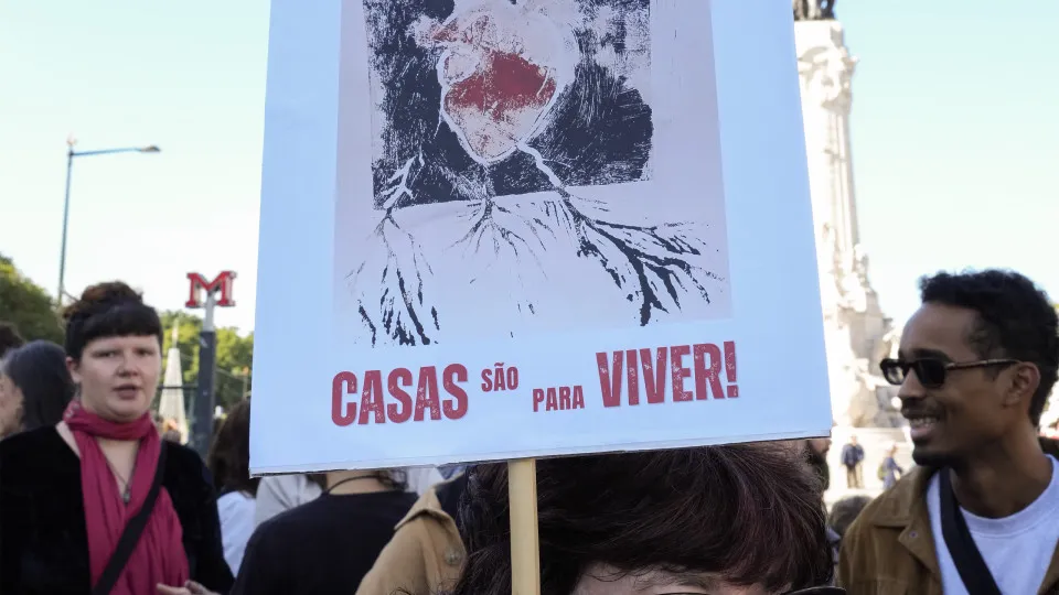 Popular Assembly in Funchal supports camped by the right to housing