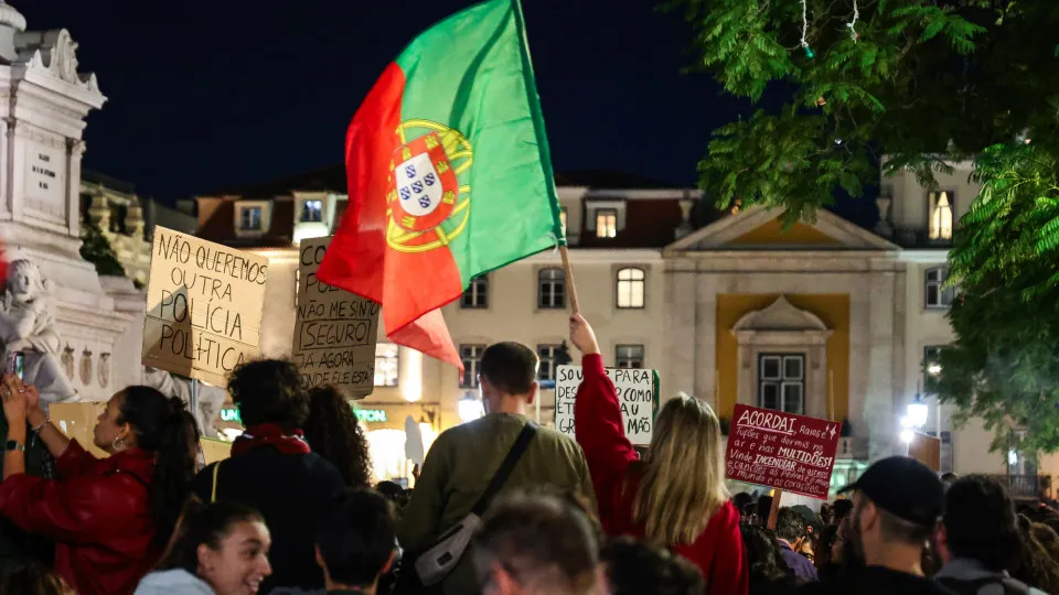Constitucionalistas apontam
