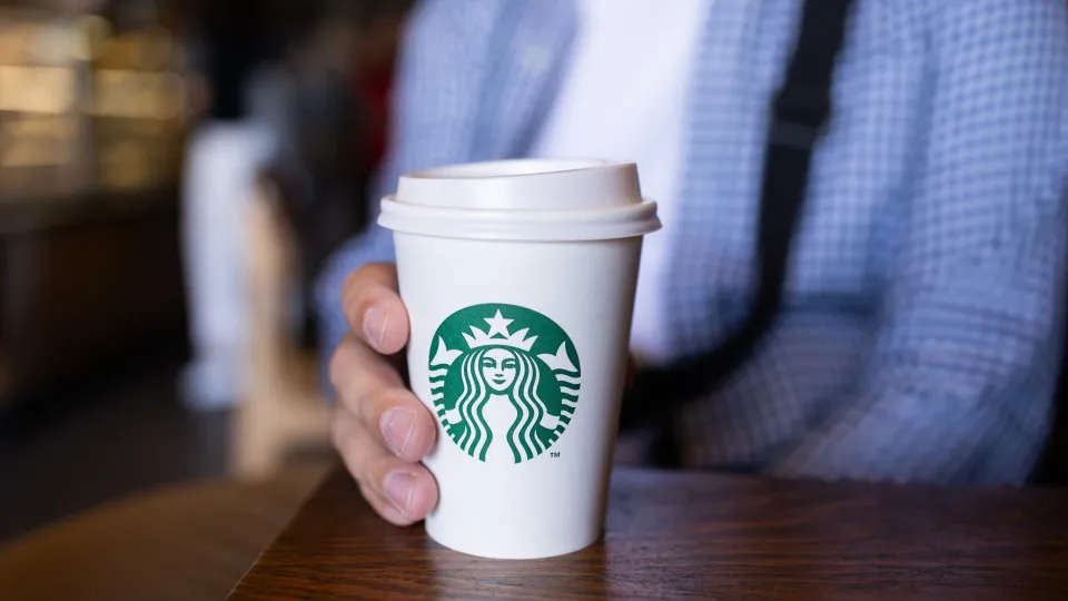 Já cheira (e sabe) a Natal nas lojas da Starbucks: 2 bebidas para provar